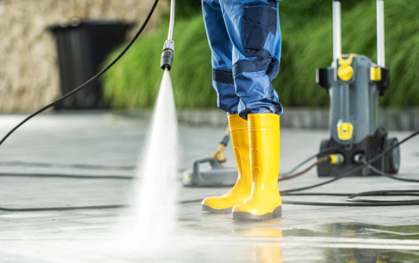 Why Choose Our Certified Pressure Washing Experts for Your Project Needs in Urbancrest, OH?